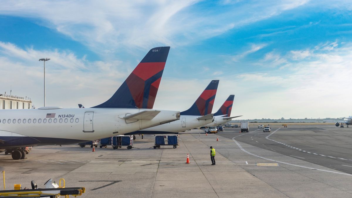 Delta CEO Says CrowdStrike Outage Cost The Airline $500 Million / Plan ...