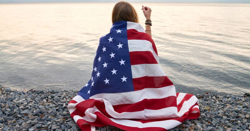 American Dream Expat Moving Abroad FEATURED IMAGE F6f3Ap