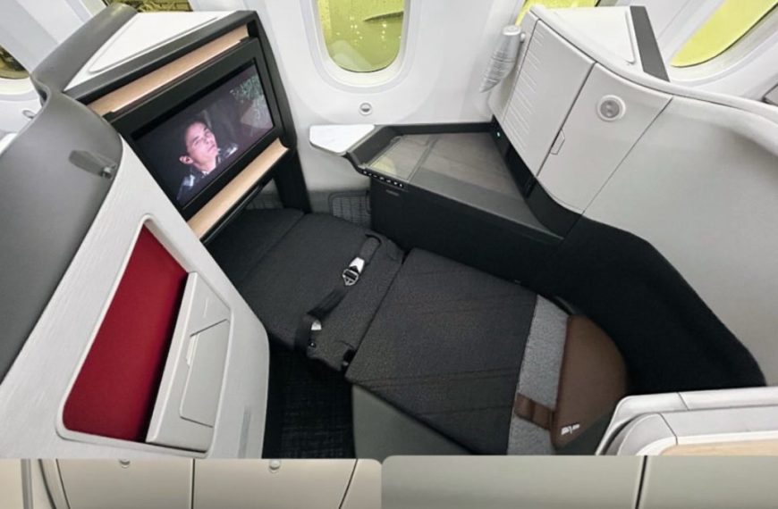 Award Space Alert — Fly American Airlines New 787-9 Private Business Class Suites To London This Summer For Just 55K Miles – View from the Wing