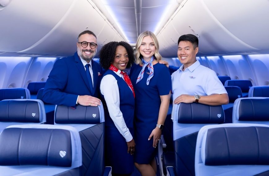 Southwest Passenger Breaks Down In Tears After Unexpected Kindness—Then So Does The Agent [Roundup] – View from the Wing